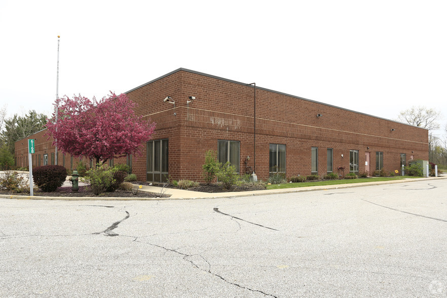 6168 Cochran Rd, Solon, OH for sale - Primary Photo - Image 1 of 1