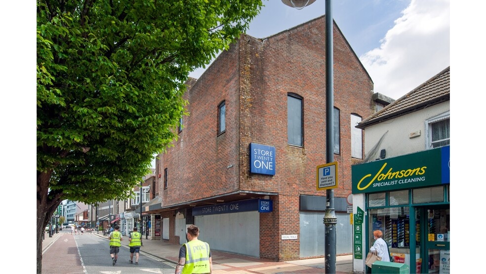 1 Market St, Eastleigh to rent - Building Photo - Image 3 of 8