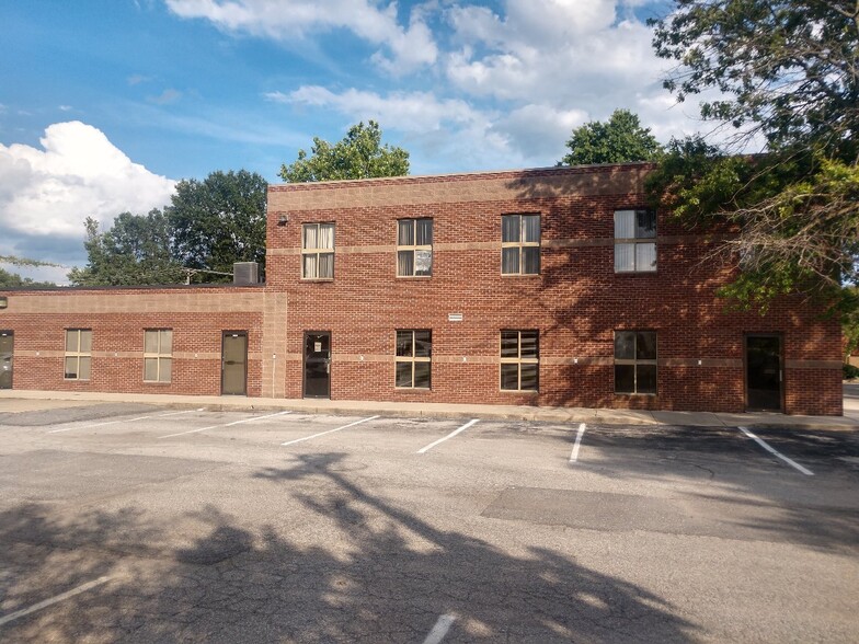 2 Post Office Rd, Waldorf, MD for rent - Building Photo - Image 1 of 9