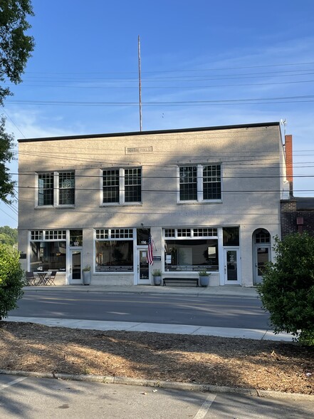 116 E Market St, Elkin, NC for sale - Building Photo - Image 1 of 1