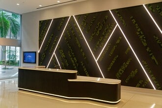 501 E Kennedy Blvd, Tampa, FL to rent Interior Photo- Image 2 of 4