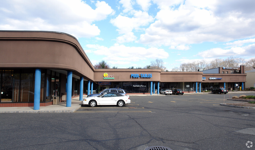 176-184 Route 17 North, Paramus, NJ for sale - Primary Photo - Image 1 of 1