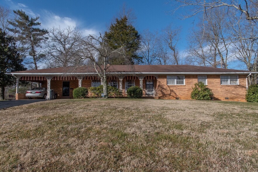 1611 Jefferson, Cookeville, TN for sale - Primary Photo - Image 1 of 1