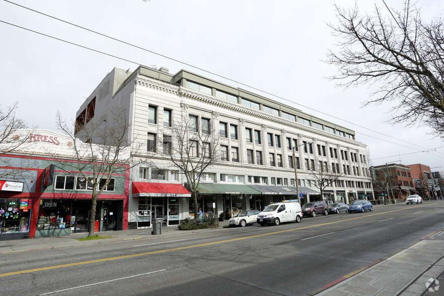 2204-2218 NW Market St, Seattle, WA for rent - Building Photo - Image 3 of 11