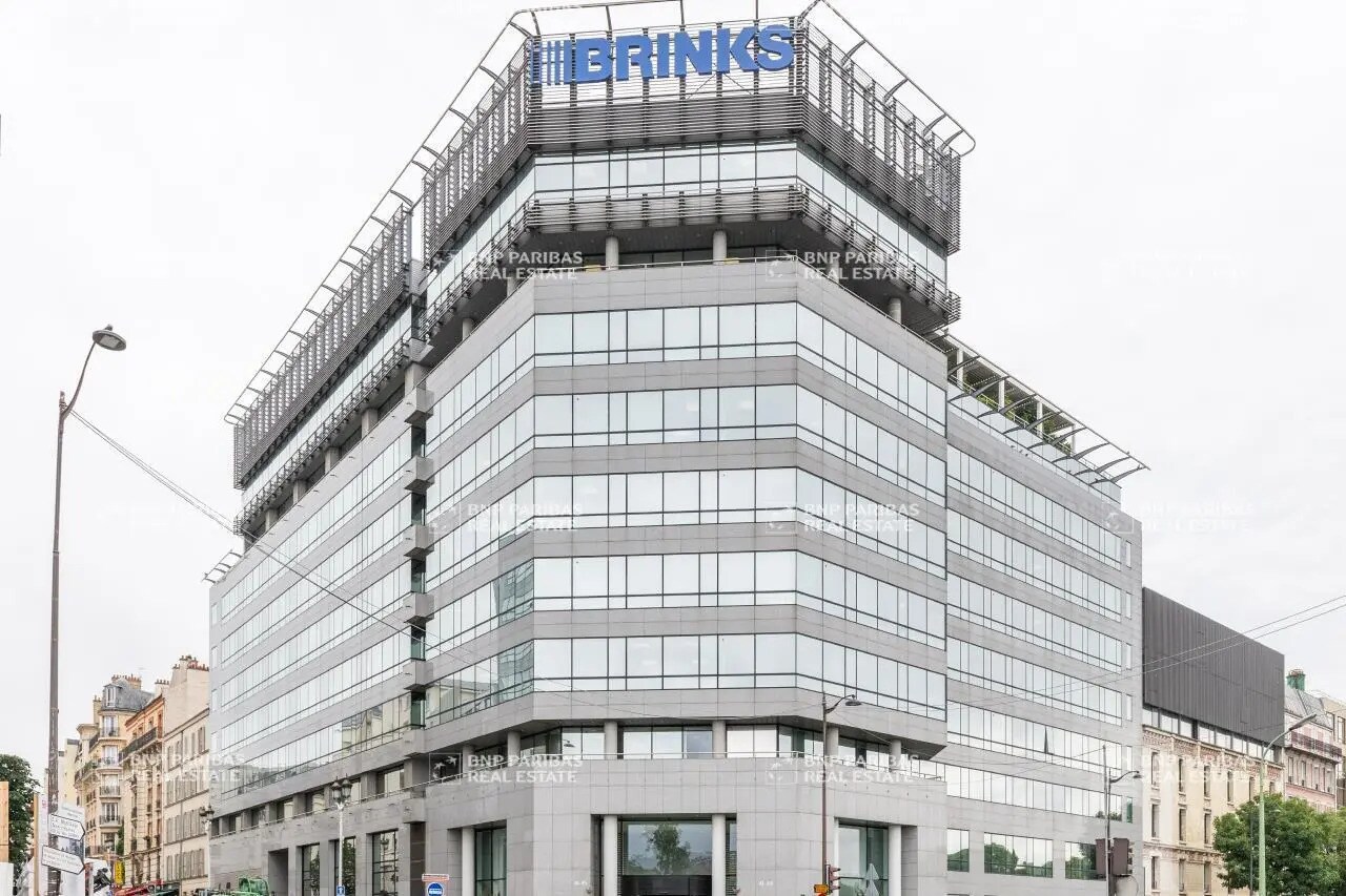 Office in Paris to rent Primary Photo- Image 1 of 5