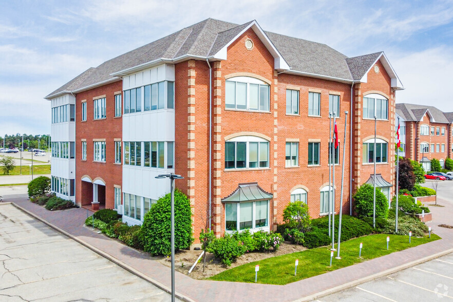 199 County Court Blvd, Brampton, ON for rent - Primary Photo - Image 1 of 4