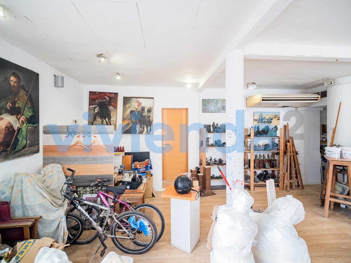 Madrid, MAD 28002 - Unit 01 -  - Interior Photo - Image 1 of 13