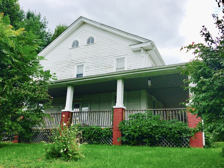 500 E Main St, Dublin, VA for sale - Primary Photo - Image 1 of 1