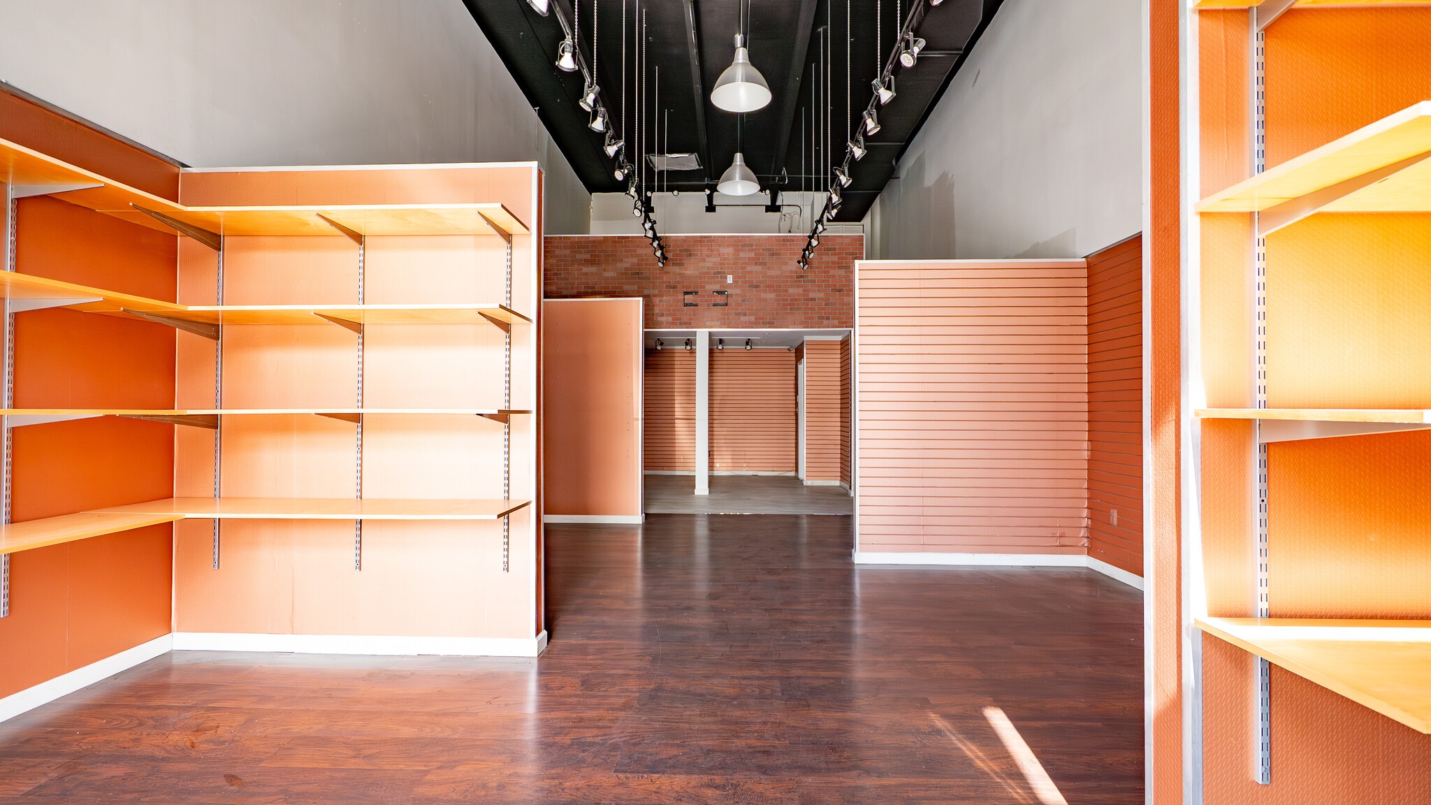 7101 N Miami Ave, Miami, FL to rent Interior Photo- Image 1 of 6