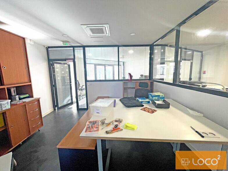 4 Rue Bernadet, Plaisance-du-Touch to rent - Building Photo - Image 2 of 9