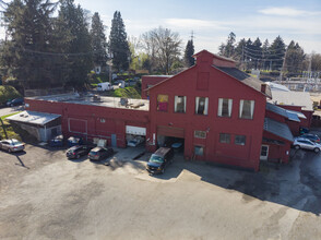 55 NE Farragut St, Portland, OR for rent Building Photo- Image 1 of 8