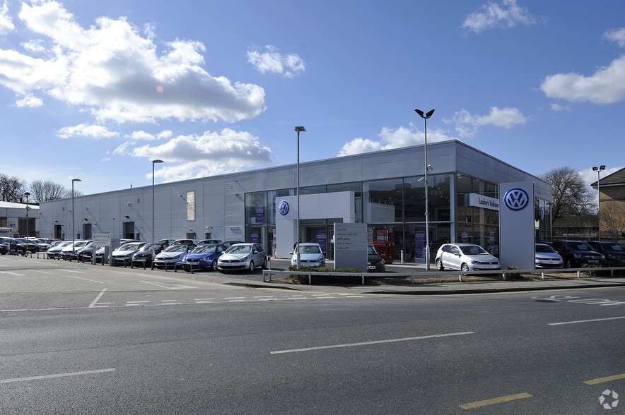 145 Morden Rd, Mitcham to rent - Building Photo - Image 3 of 4