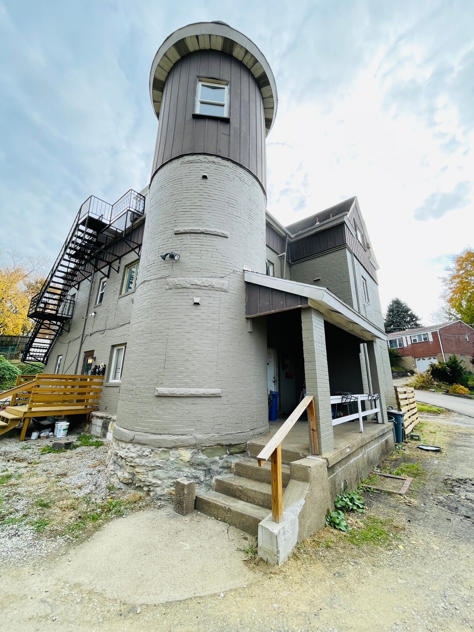 4119 Rosalia Pl, Pittsburgh, PA for sale Primary Photo- Image 1 of 1