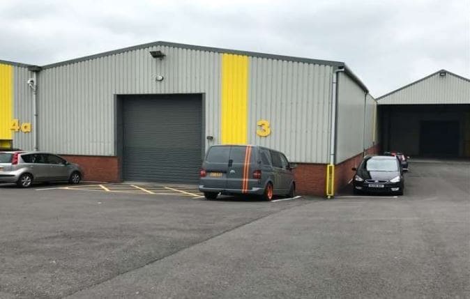 Unit 3 Bridge Hall Ln, Bury for sale - Primary Photo - Image 1 of 1