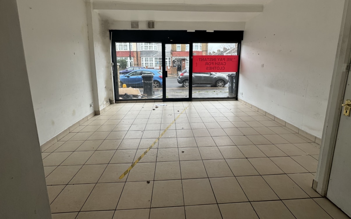 236 Portland Rd, London to rent Interior Photo- Image 1 of 2