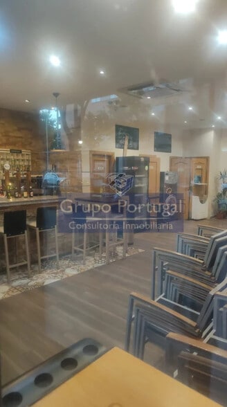 Retail in Madrid, Madrid to rent - Interior Photo - Image 1 of 5