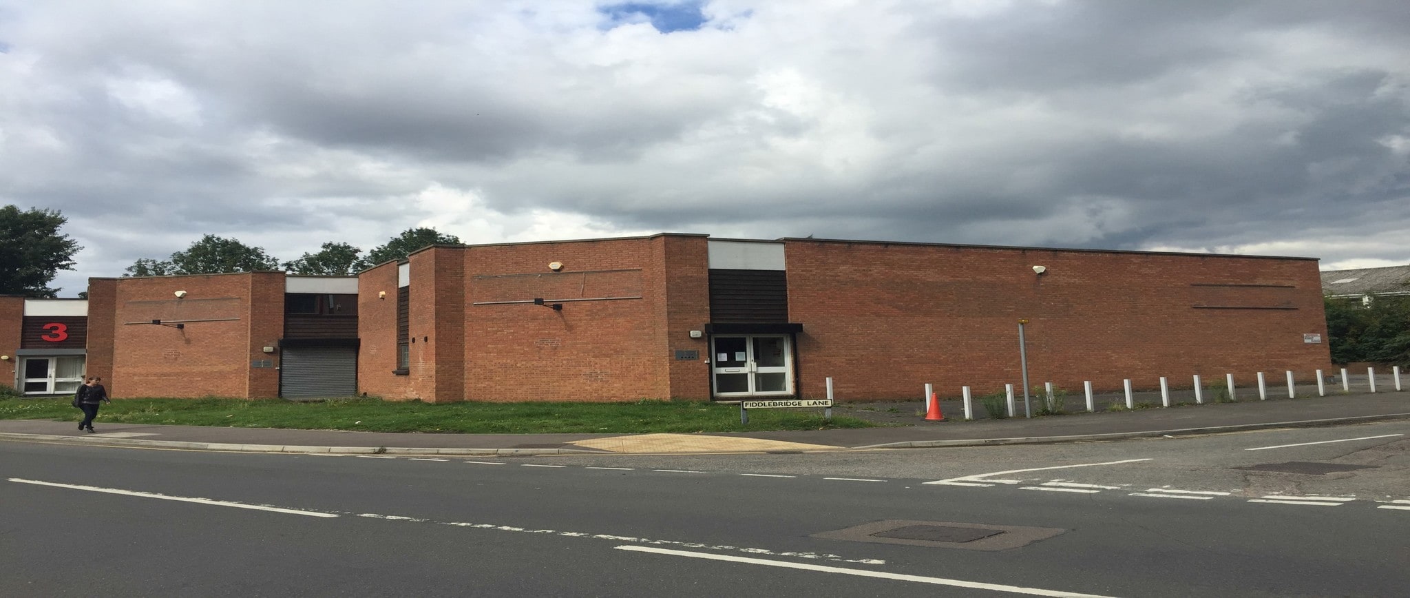 184 St Albans Rd W, Hatfield for sale Primary Photo- Image 1 of 2