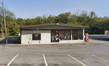 10200 N Commerce St, Summerville, GA for rent Building Photo- Image 2 of 3