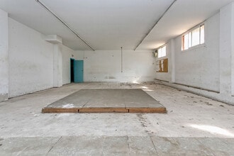 Retail in Igualada, Barcelona to rent Interior Photo- Image 2 of 16