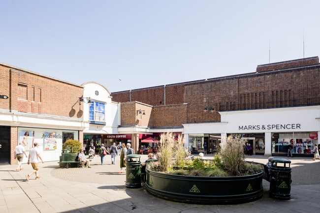 More details for High St, Salisbury - Retail to Rent