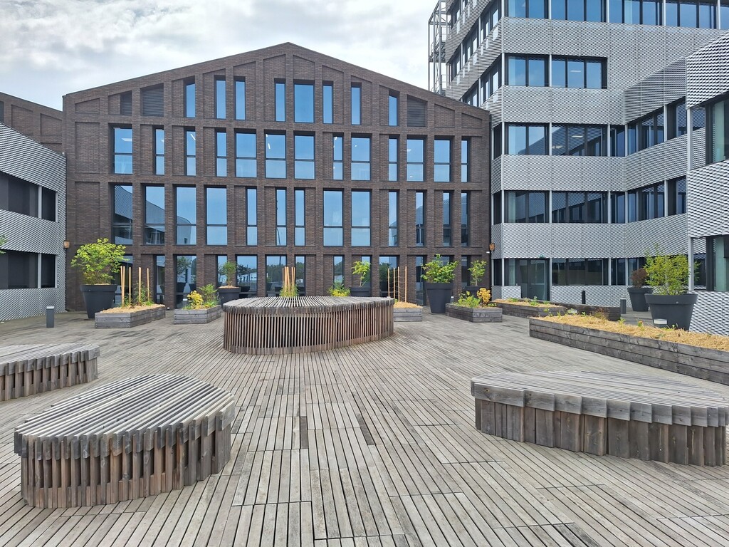 Location Bureaux 227 m² à 498 m² - Photo 1