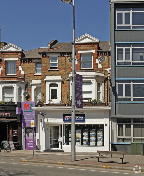20-20B The Mall, London to rent - Building Photo - Image 2 of 6