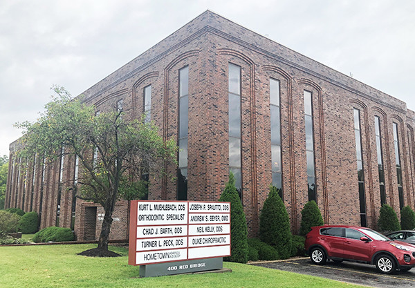 400 E Red Bridge Rd, Kansas City, MO for sale - Building Photo - Image 1 of 1