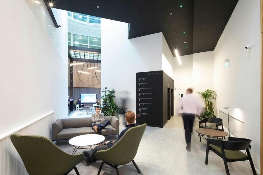 72 Gordon St, Glasgow to rent - Building Photo - Image 2 of 16