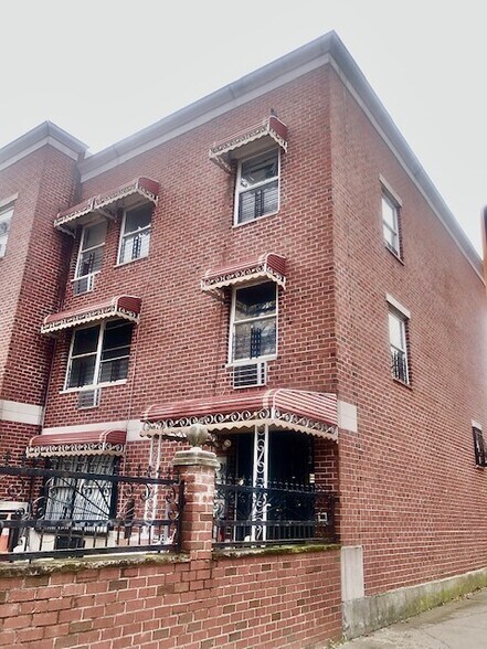 572 E 170th St, Bronx, NY for sale - Primary Photo - Image 1 of 1