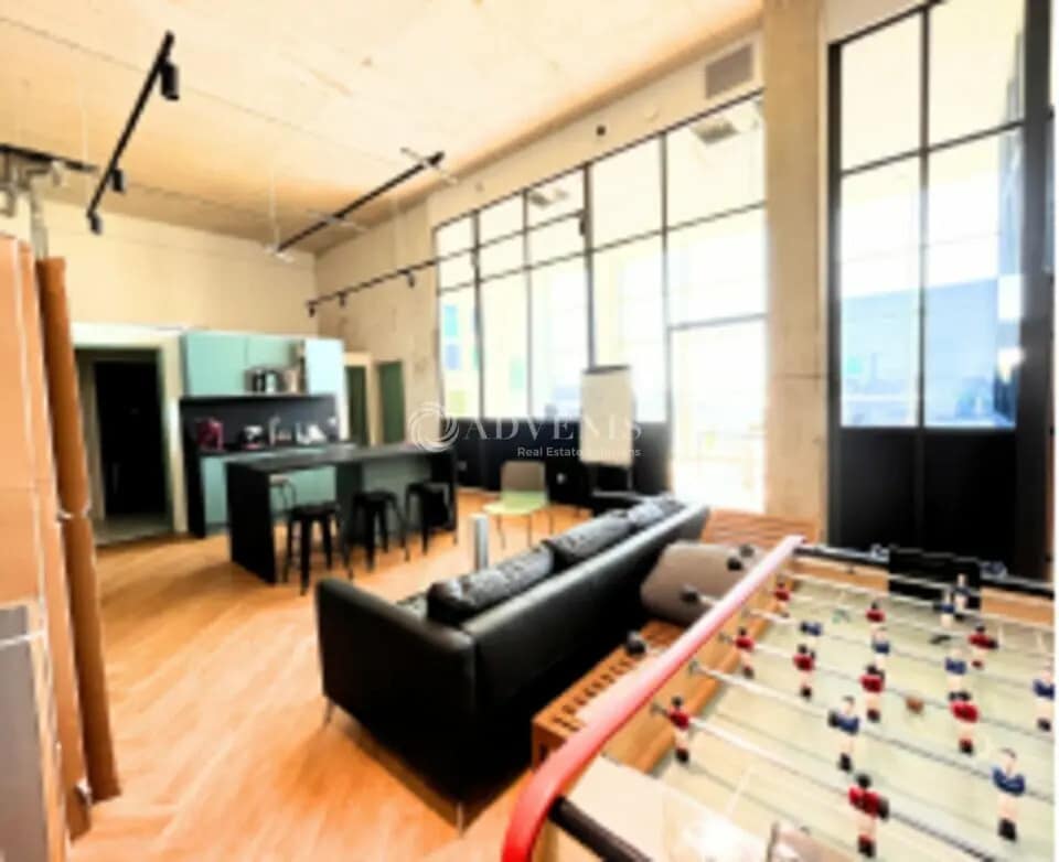 Location Bureaux 21 m² - Photo 1