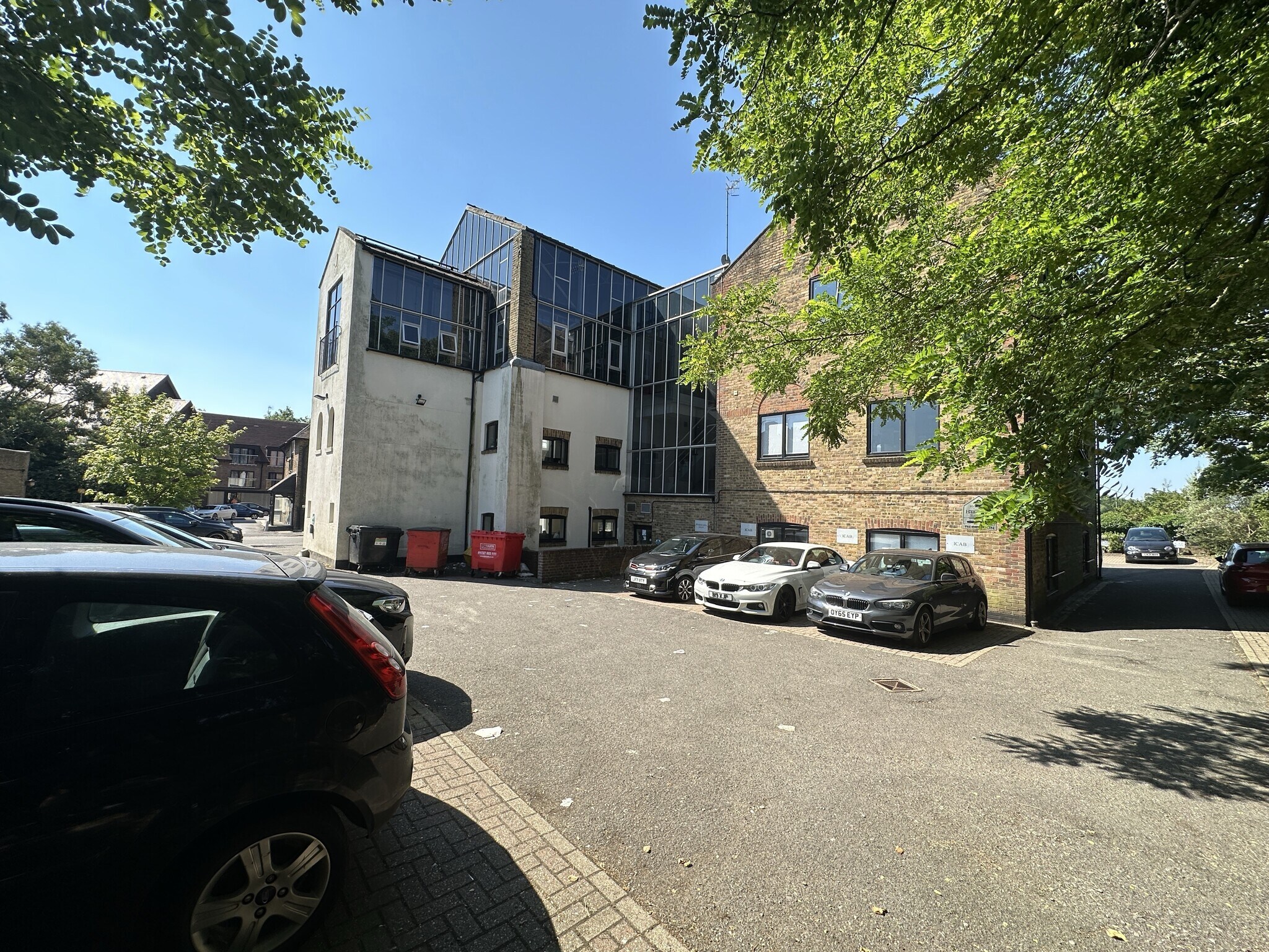 High St, Bushey for sale Building Photo- Image 1 of 1