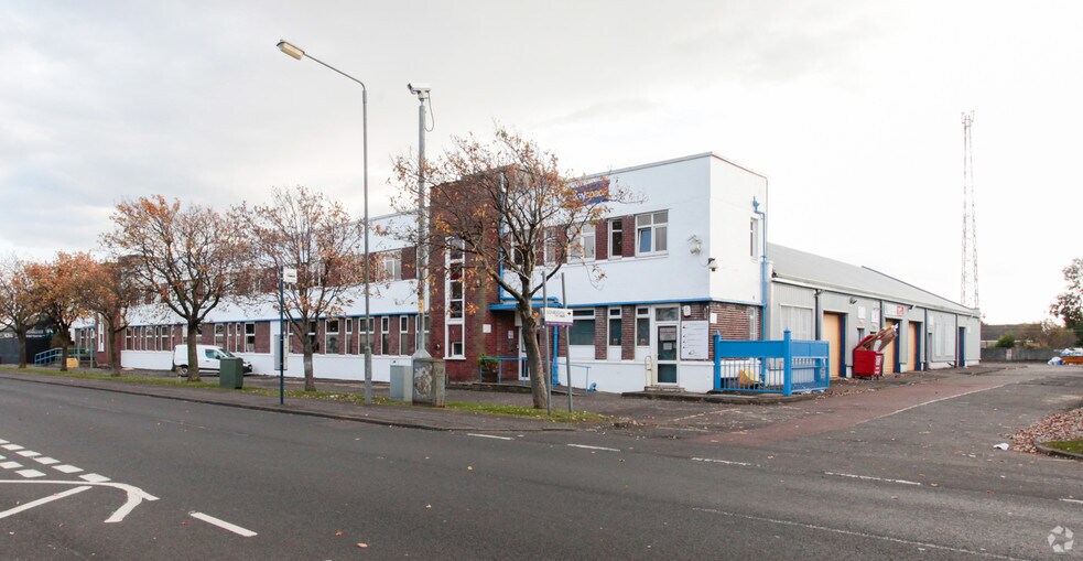 68-74 Queen Elizabeth Ave, Glasgow to rent - Building Photo - Image 2 of 3