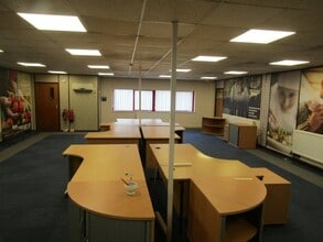 Sunbeam Rd, Kempston to rent Interior Photo- Image 2 of 7