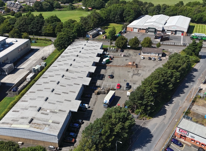 Units 1 & 2, Randolph Trading Estate, Kirkcaldy to rent Building Photo- Image 1 of 9
