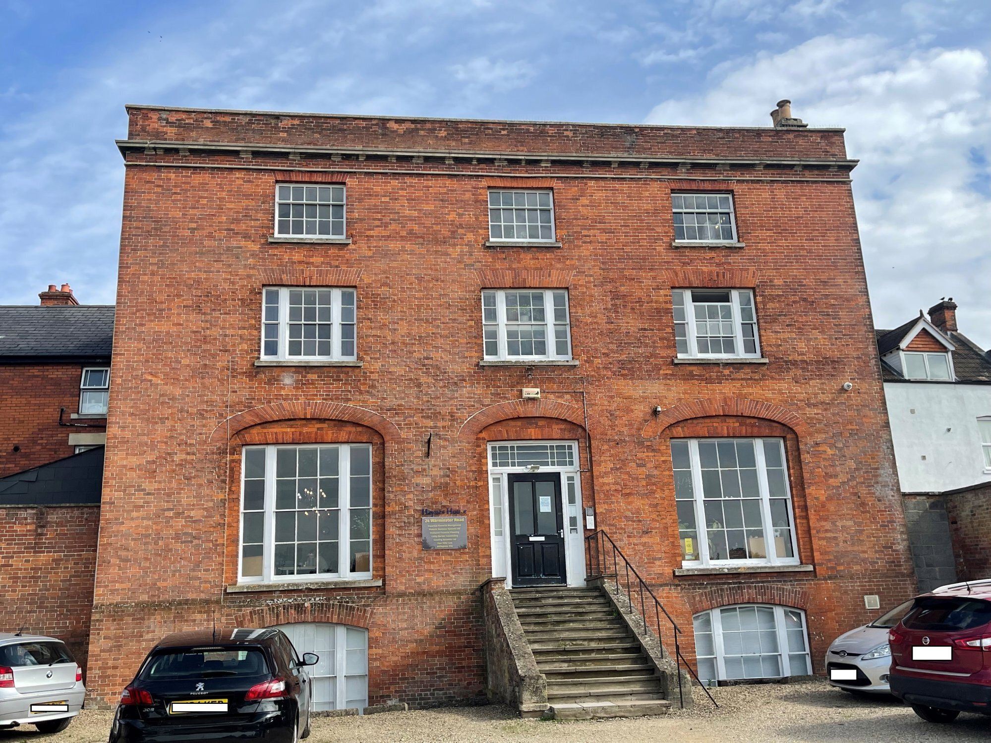 24 Warminster Rd, Westbury to rent Building Photo- Image 1 of 15