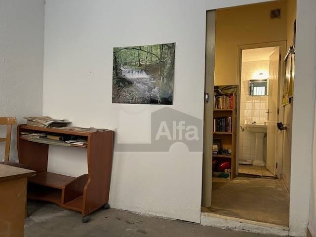 Segovia, SEG 40005 - Unit 01 - - Interior Photo - Image 1 of 2