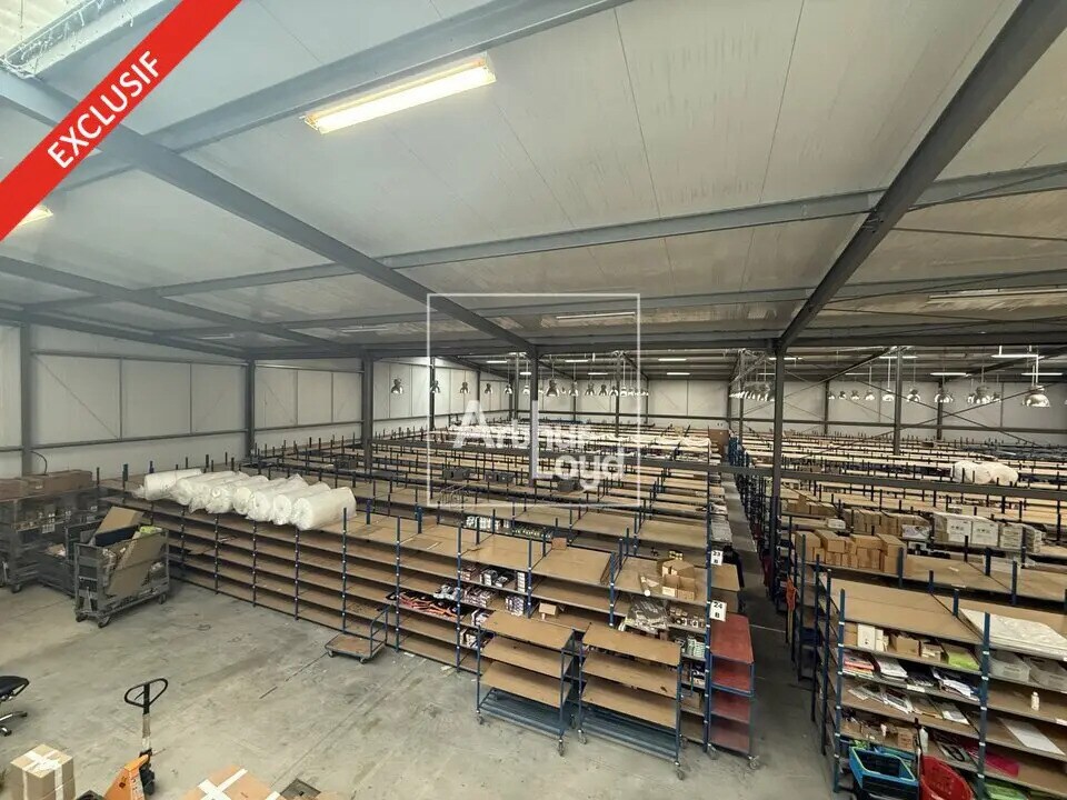 Vente Local d'activités 3 000 m² - Photo 1