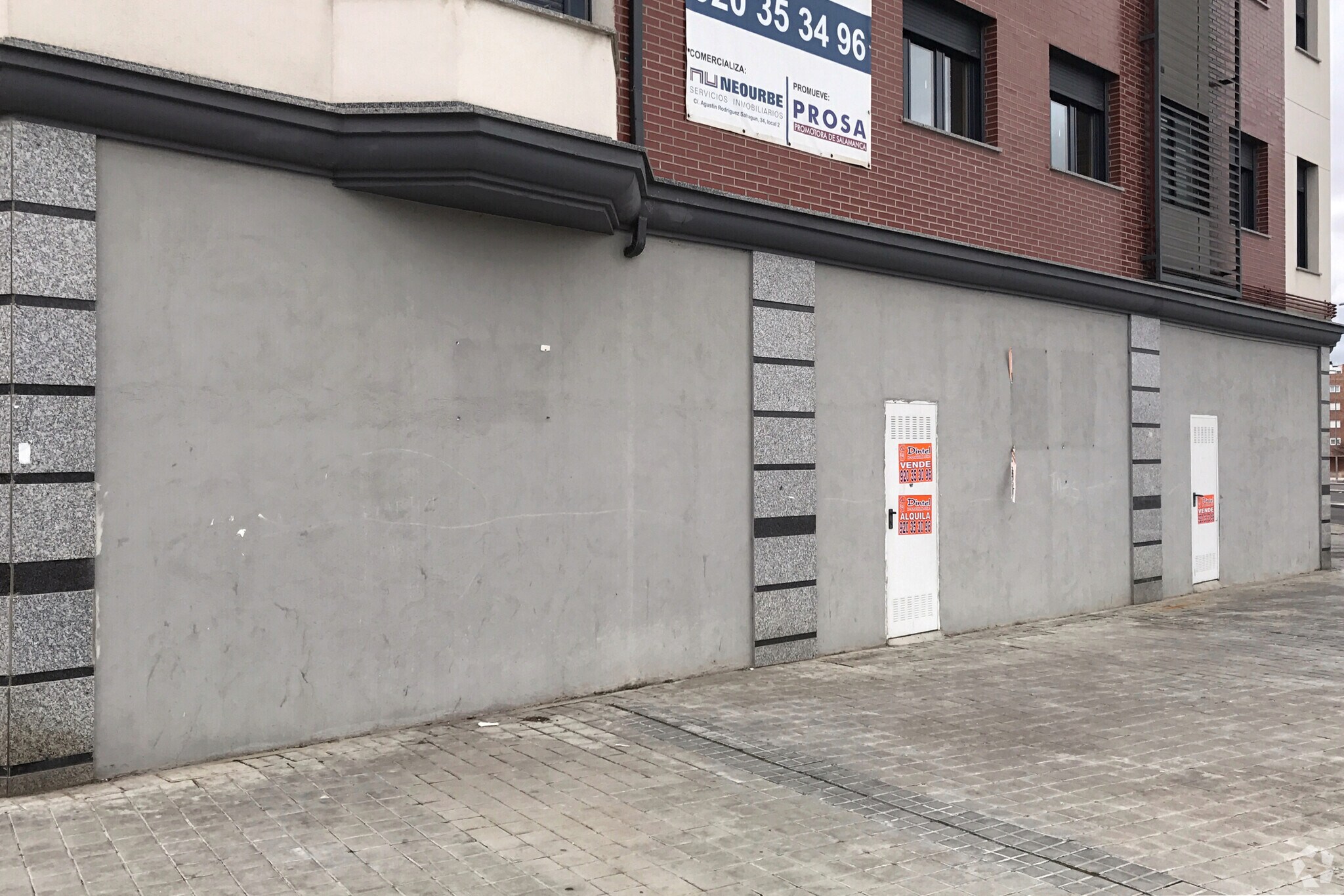 Retail in Ávila, Ávila to rent Interior Photo- Image 1 of 3