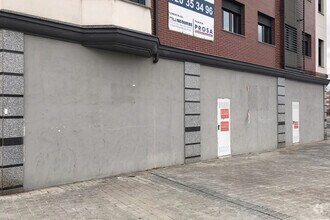 Retail in Ávila, Ávila to rent Interior Photo- Image 1 of 3