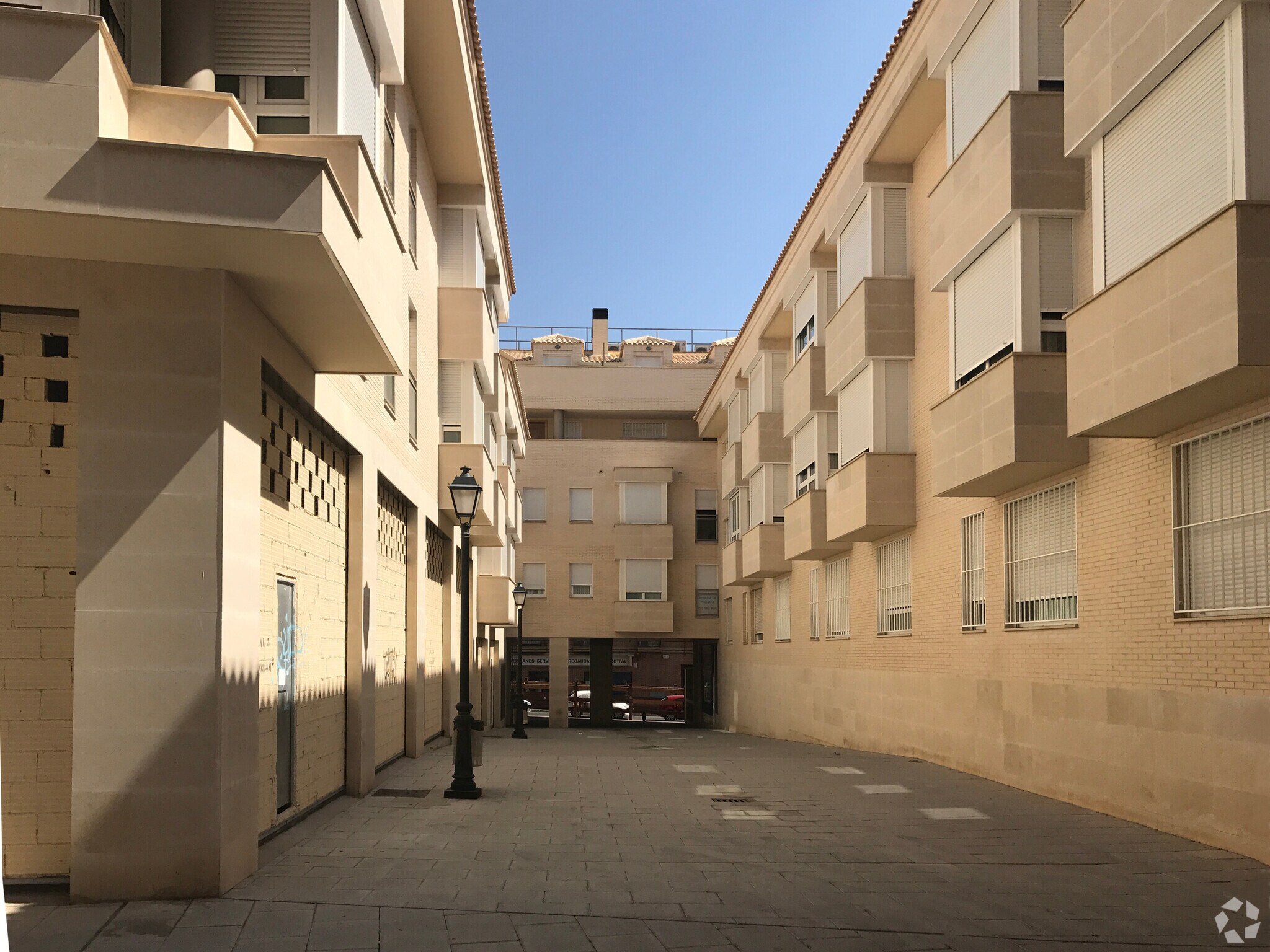 Avenida Fuenlabrada, 79, Leganés, Madrid to rent Building Photo- Image 1 of 2