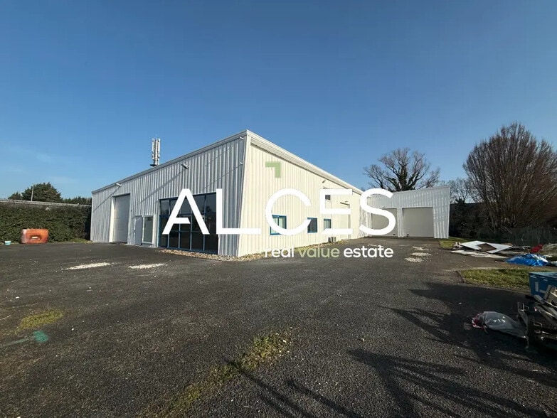 Light Industrial in Blanquefort to rent - Building Photo - Image 2 of 4