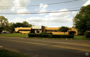 2389 Vauxhall Rd, Union, NJ for sale Primary Photo- Image 1 of 1