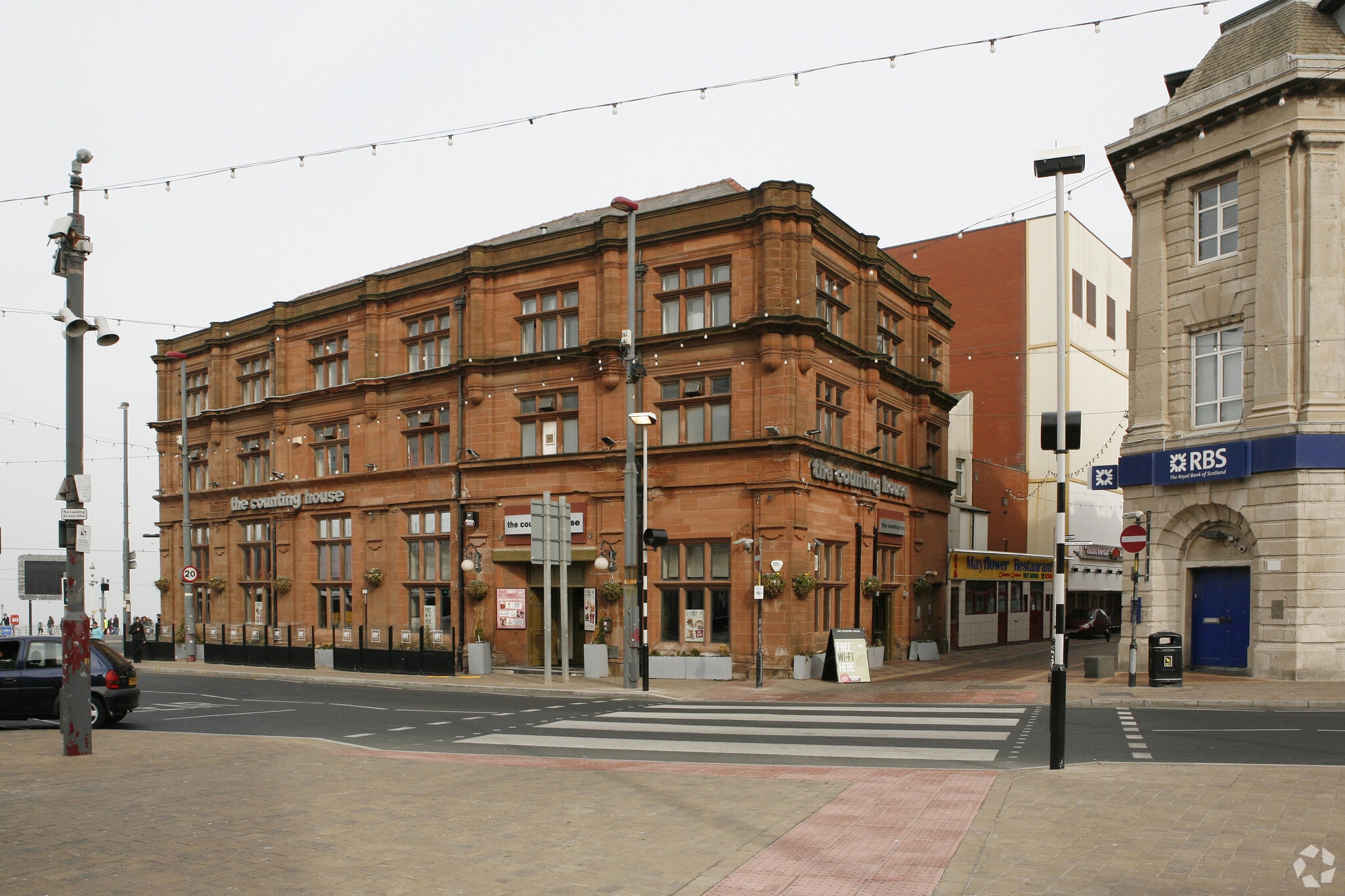 10 Talbot Sq, Blackpool for sale Primary Photo- Image 1 of 1