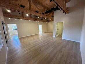 3625 E Thousand Oaks Blvd, Westlake Village, CA to rent Interior Photo- Image 1 of 5