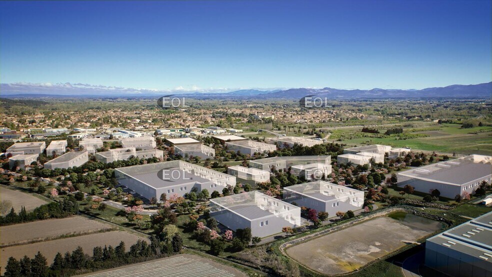 Land in Entraigues-sur-la-Sorgue for sale - Building Photo - Image 2 of 7