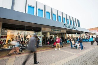 Harvey Centre, Harlow to rent Building Photo- Image 1 of 4