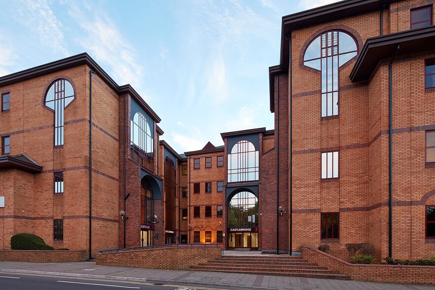 Cowbridge Rd E, Cardiff to rent - Building Photo - Image 3 of 8