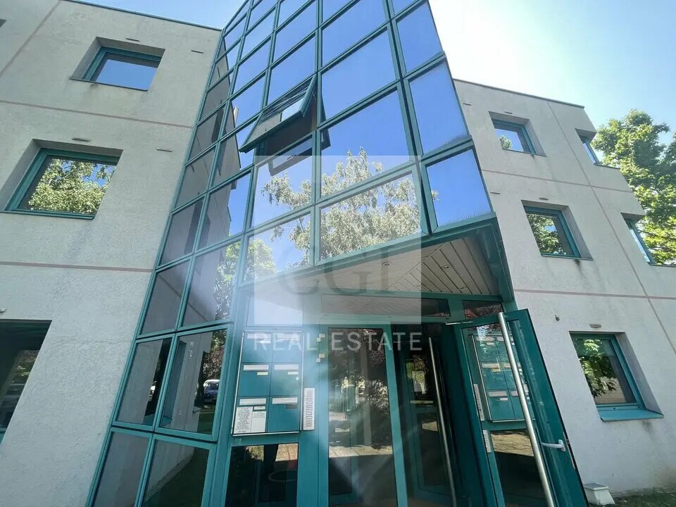 Office in Charbonnières-les-Bains to rent Building Photo- Image 1 of 11