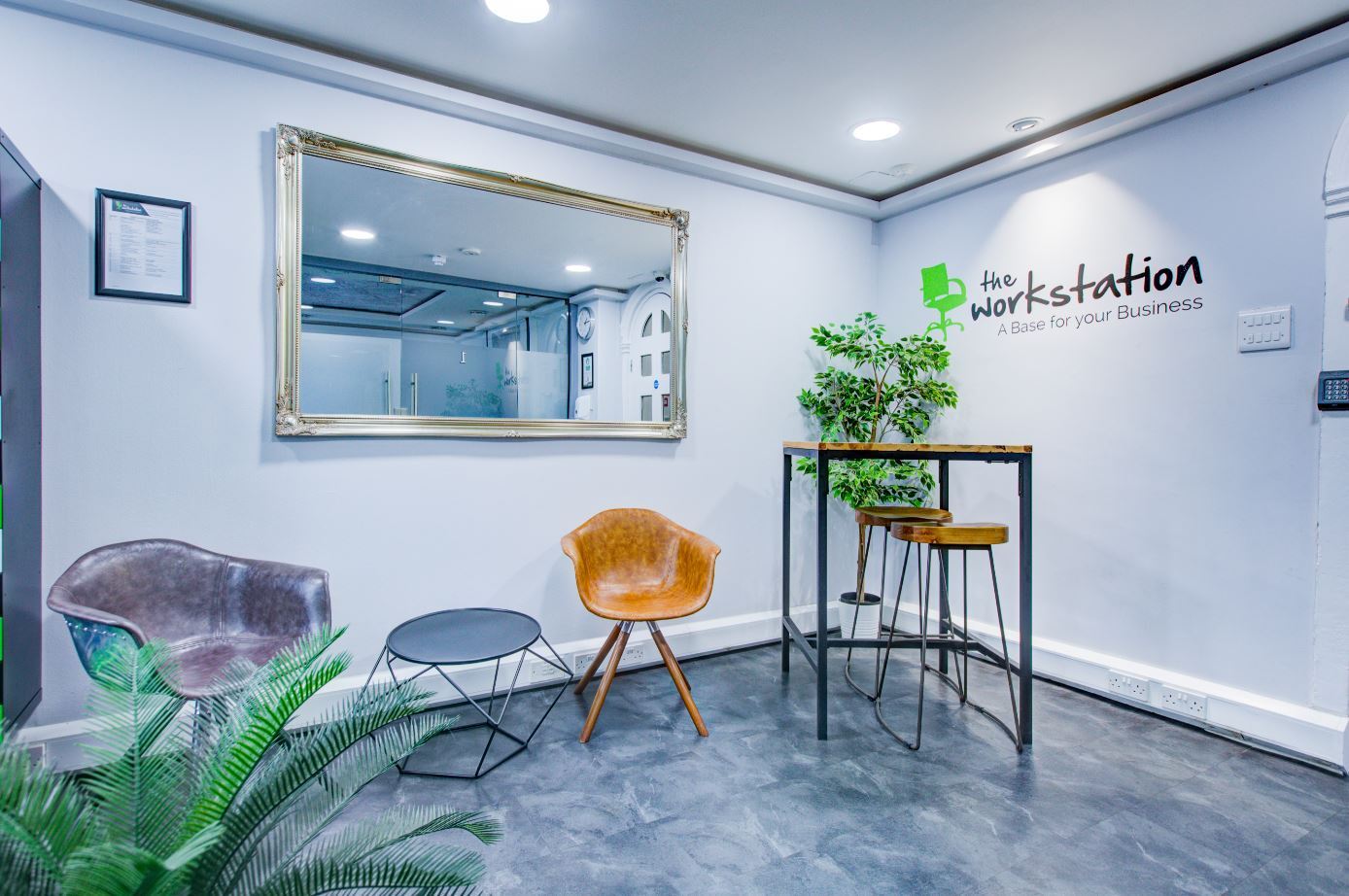 6 St Peters St, St Albans to rent Lobby- Image 1 of 3