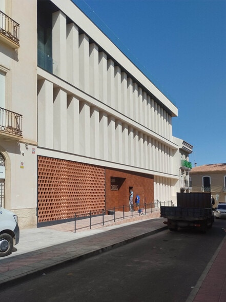 Plaza Tomás de Haro, 5, Vera, Almería to rent - Building Photo - Image 1 of 2